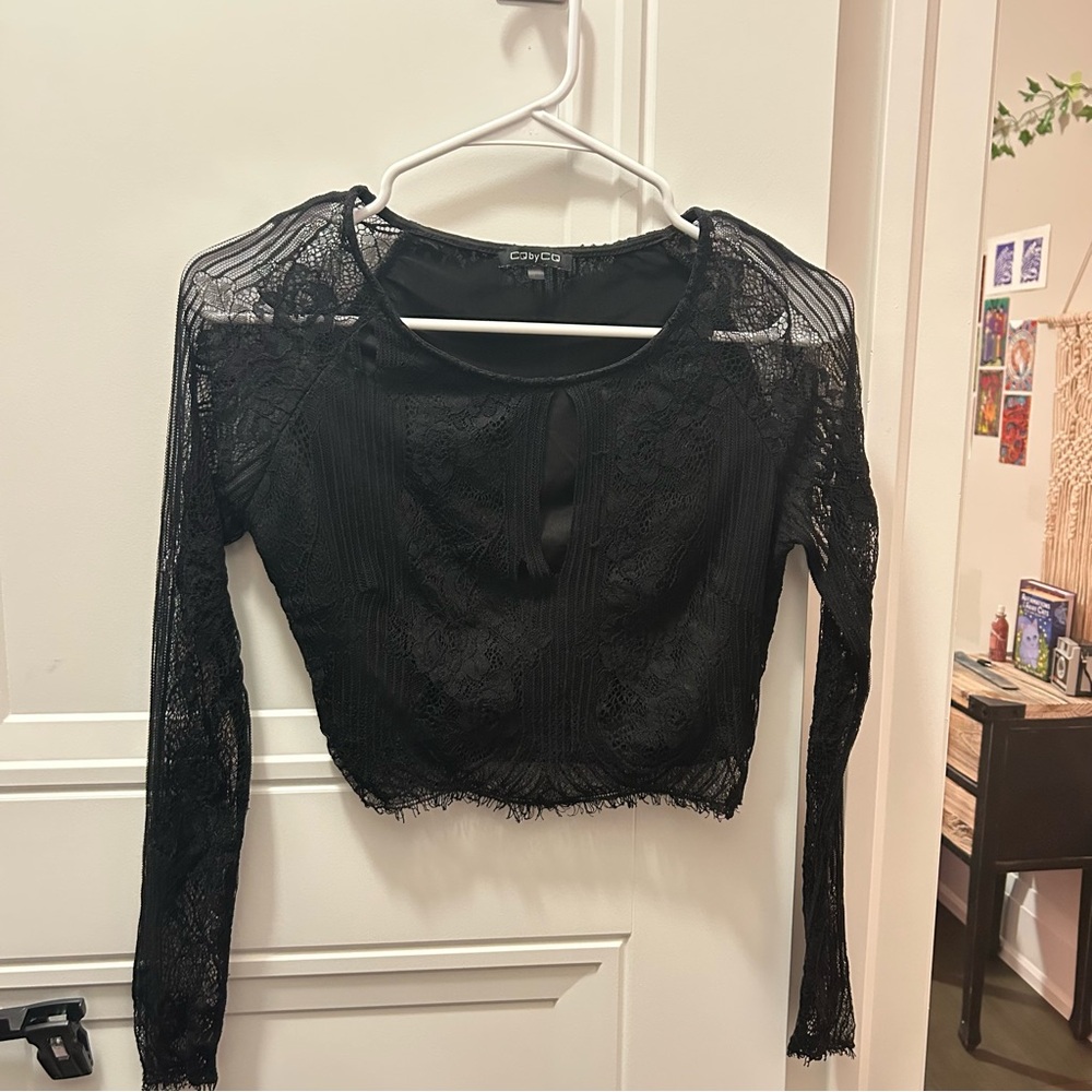 Chic Black Lace Long Sleeve Top